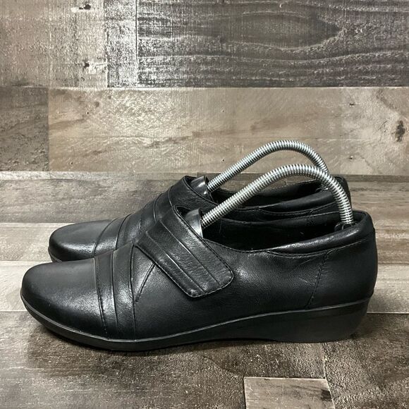 Clarks Slip On’s Size 6.5 Collection Black Women’s Shoes - Picture 1 of 6